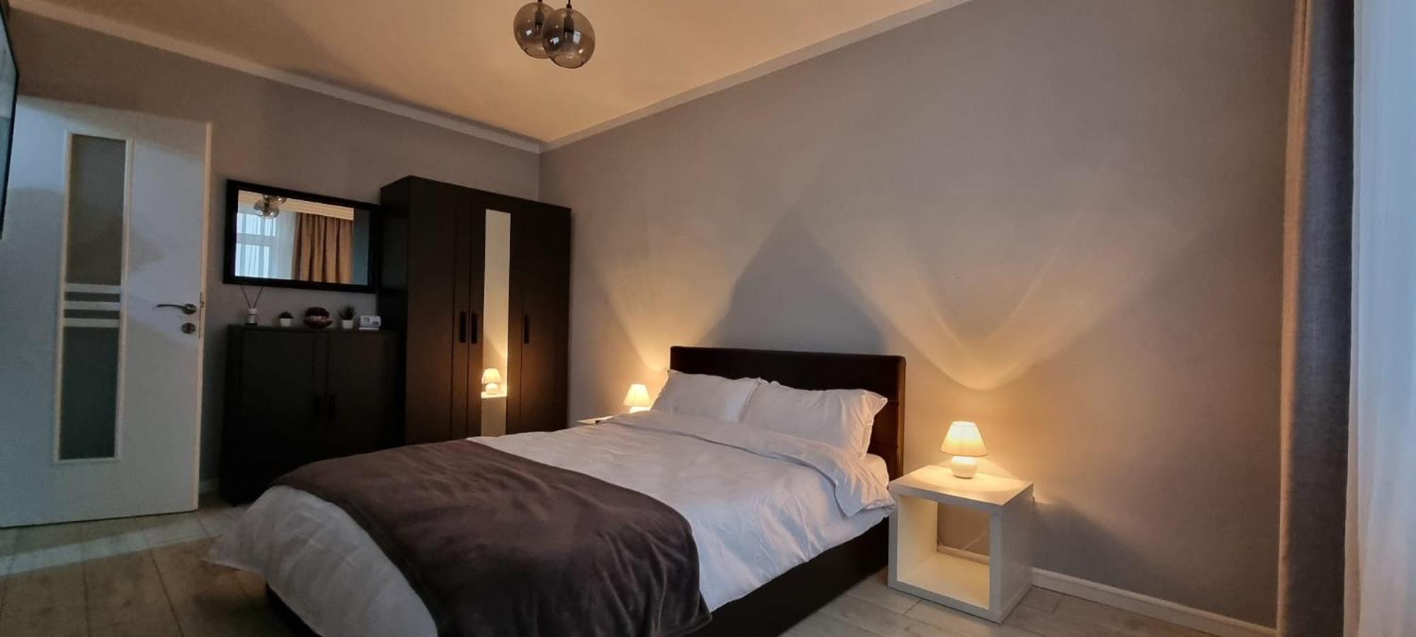 Feel Like Home 2 Piatra Neamţ Exterior foto